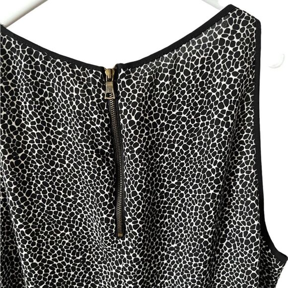 BCBG Max Azria Giraffe Print Top - Picture 6 of 10